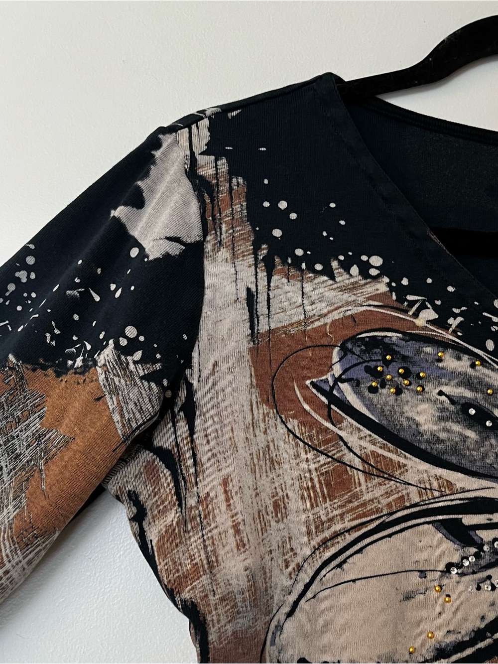 Katina Marie | Y2K Rhinestone Flower Shirt - Picture 2 of 13